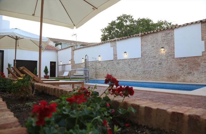 Casa Rural Cieza De Leon Llerena Exterior photo